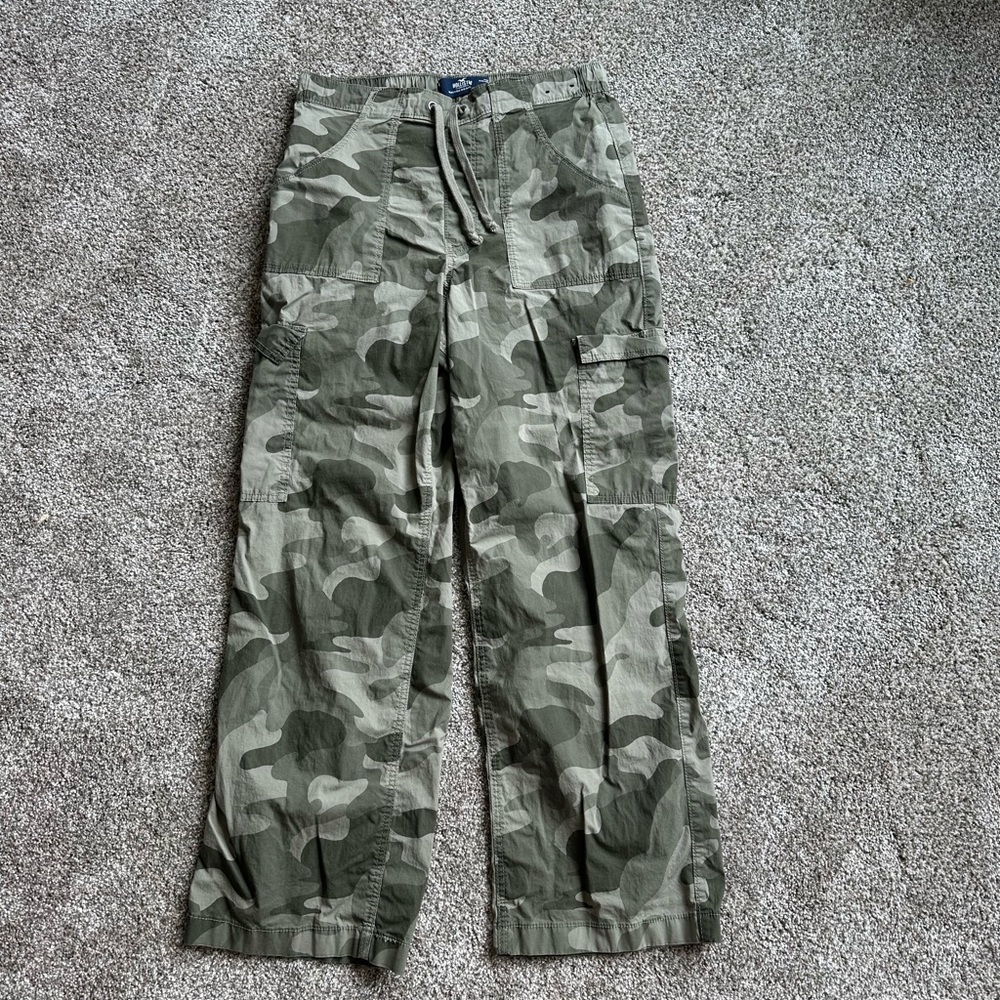 hollister camp cargo pants